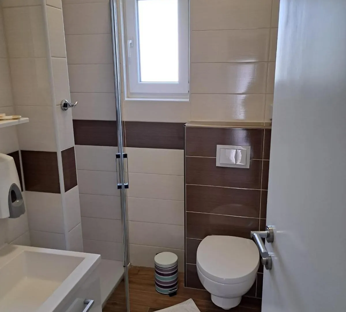 Rooms & Apartment Mama Mia Малинска